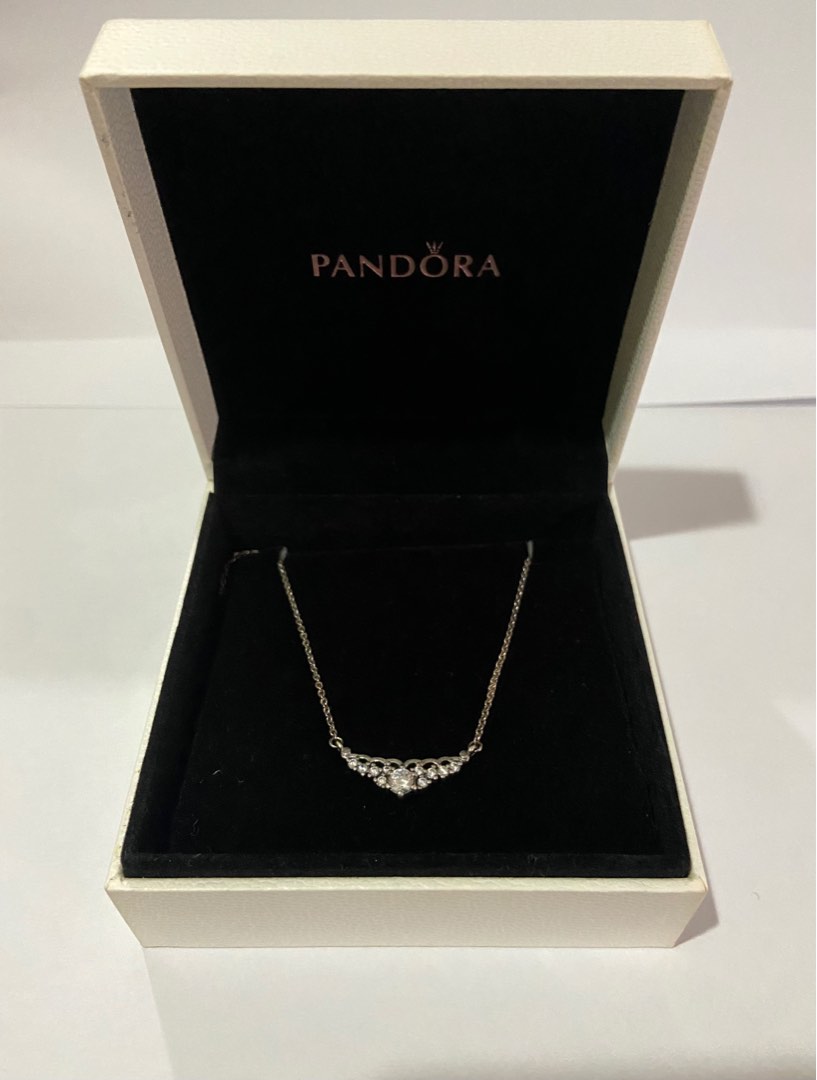 Tiara sales necklace pandora