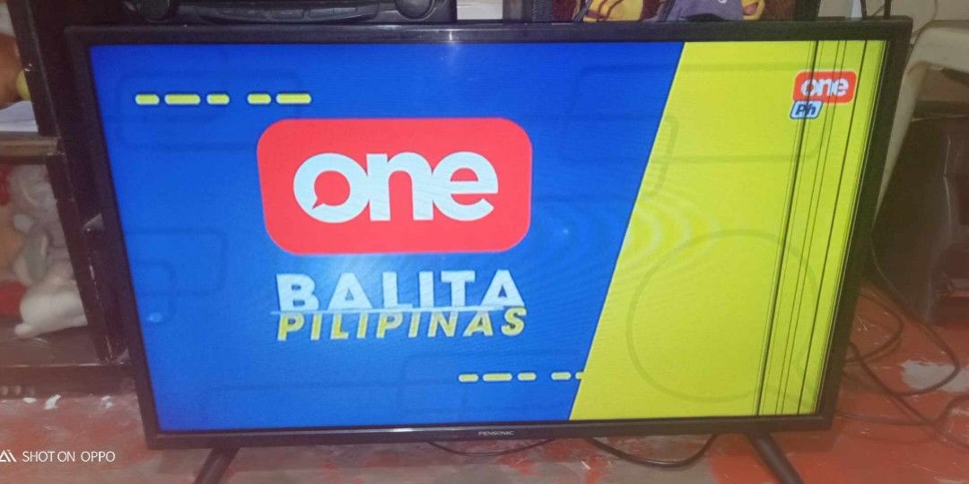 Pensonic 32 inch led tv with issue (Category: TV) located in Caloocan City. Submitted by princessyumie (Listing ID 1240744836, Image 1). Description: pensonic led tv 32 inch not smart tv issue kta nsa pic with remote with hdmi vga usb port location deparo caloocan for pick up or lalamove only.