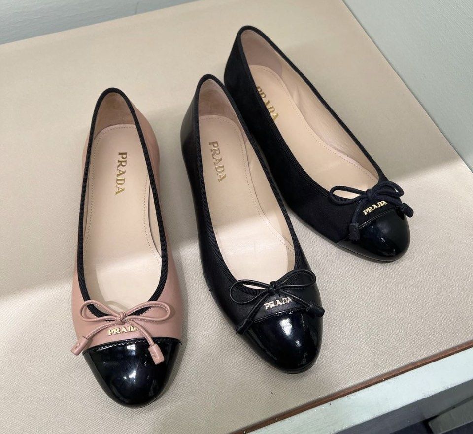 Prada Flats Women s Fashion Footwear Flats Sandals on Carousell
