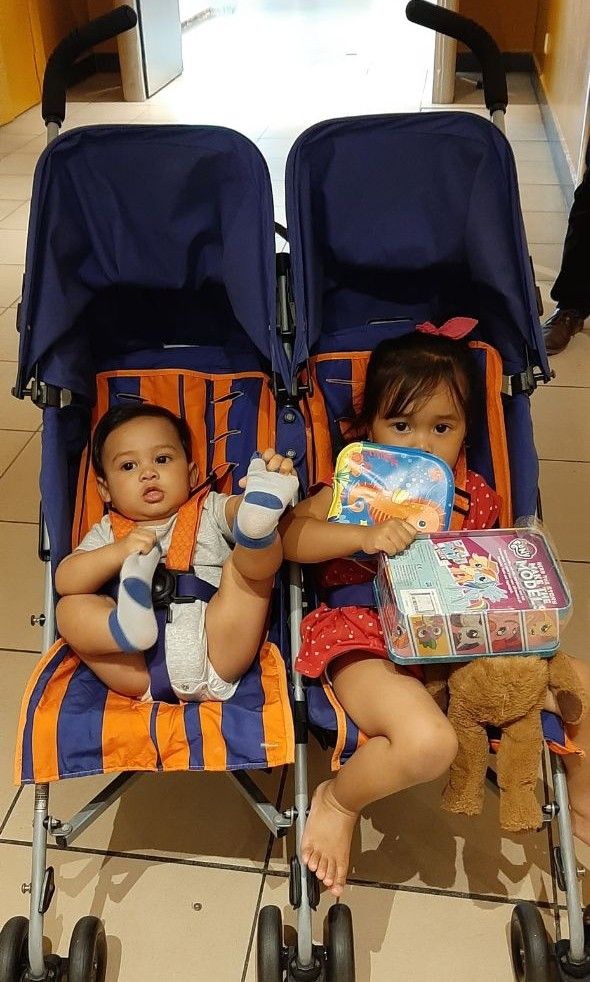 Preloved twin stroller Babies Kids Going Out Strollers on