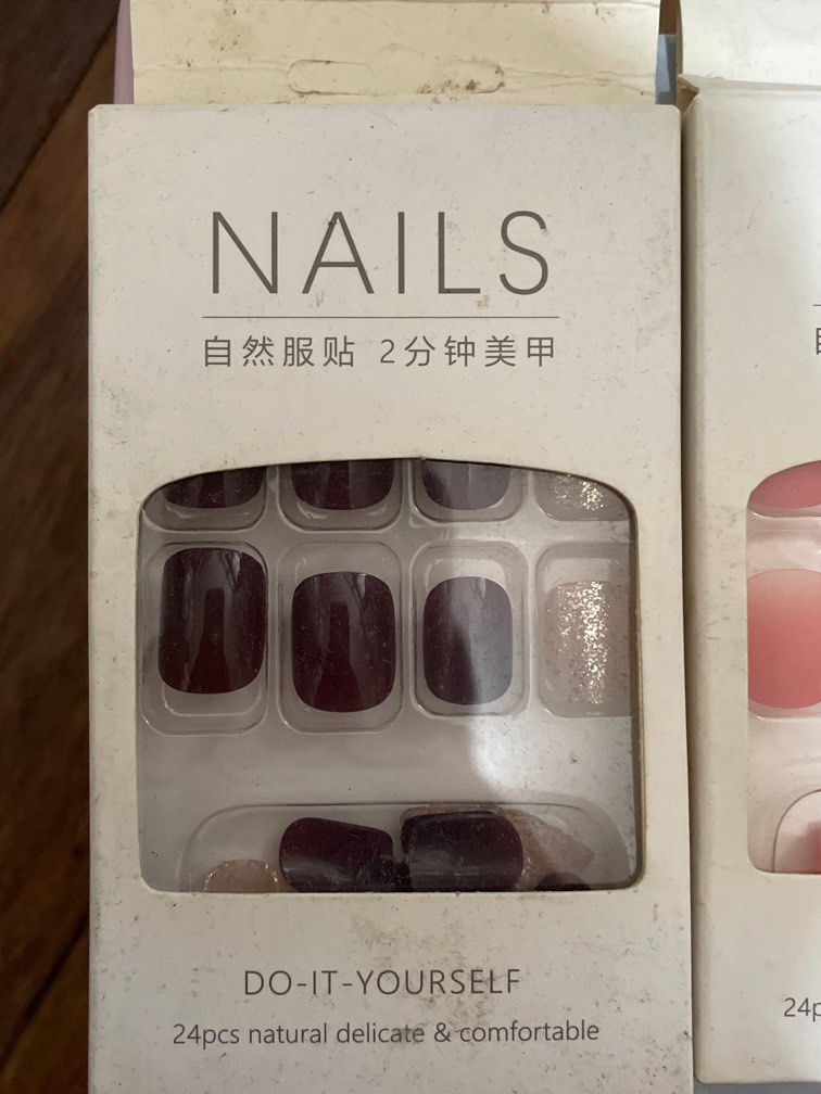 Press on Nails (Category: Hands & Nails) located in Quezon City. Submitted by rickaaaa (Listing ID 1242983741, Image 2). Description: Take all for 150 RFS: unused, and natambak na lang po.