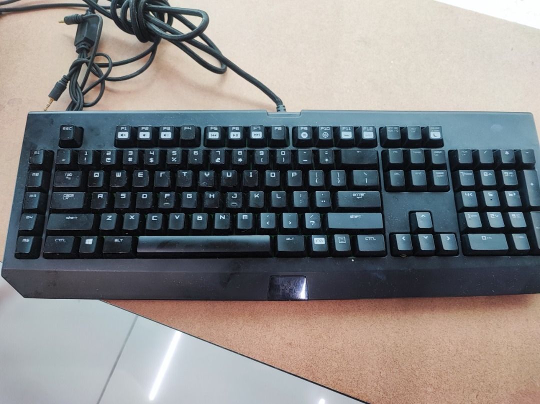 Razer BlackWidow Mechanical Keyboard 2013 - Cherry MX Blue Switch ...