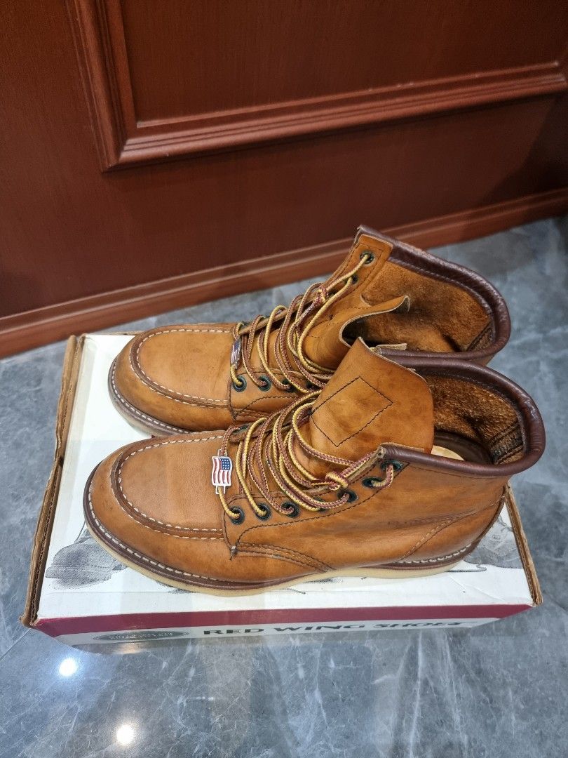 Red wing moc hotsell toe work boots