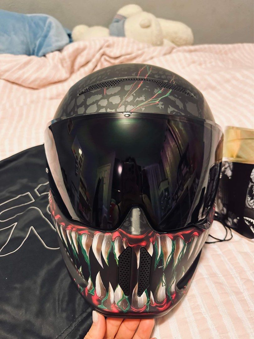 Ruroc toxin 2.0 top