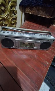 Sanyo 7.5 volts radio cassette player
