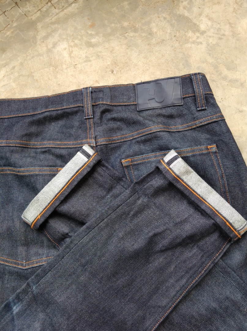 Selvedge/Selvage Uniqlo, Men's Fashion, Bottoms, Jeans on Carousell