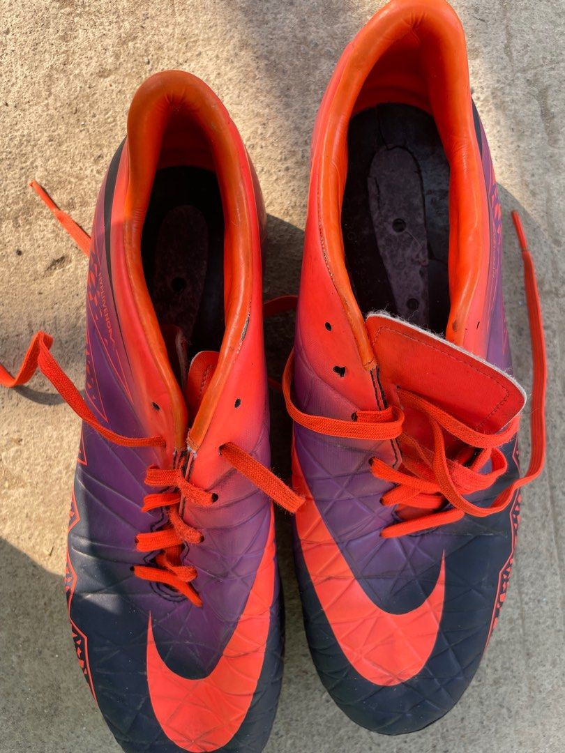Sepatu futsal nike hypervenom Olah Raga Baju Olahraga di Carousell
