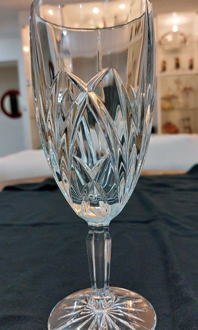Set of 8 marked Marquis by Waterford crystal Wine Glasses cocktail water goblet, Furniture