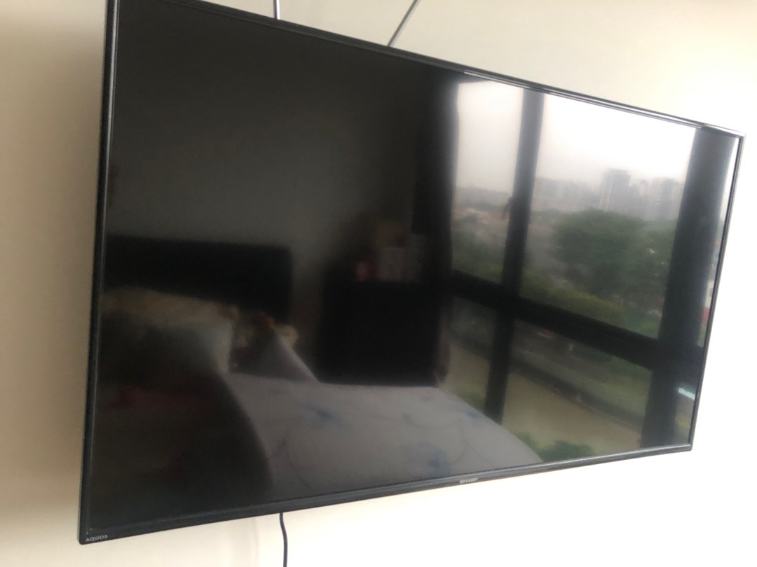 Sharp tv 40 inches, TV & Home Appliances, TV & Entertainment, TV on
