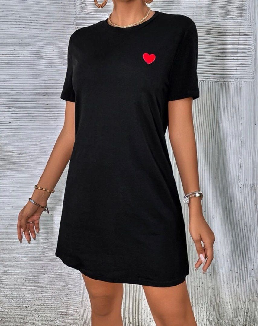 Black heart embroidered t shirt dress 2025