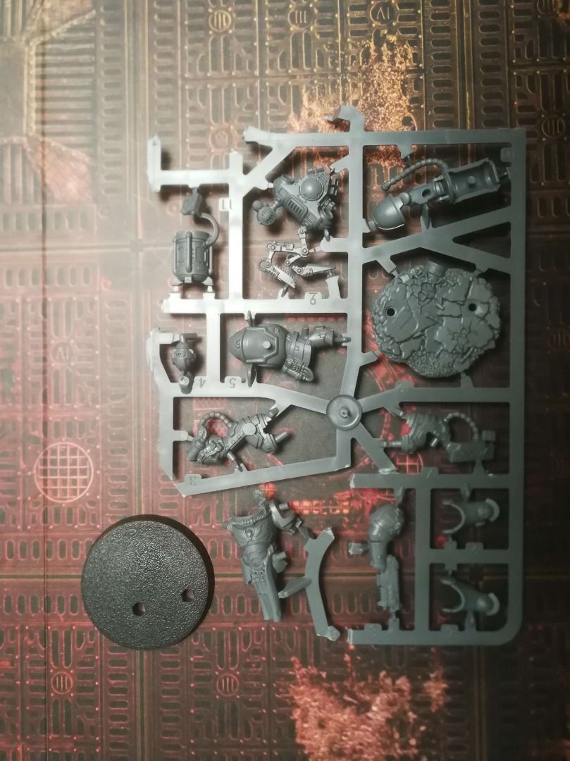 Painted The Apothecary Biologis From Leviathan For My Ultramarines. : R - Foto 4