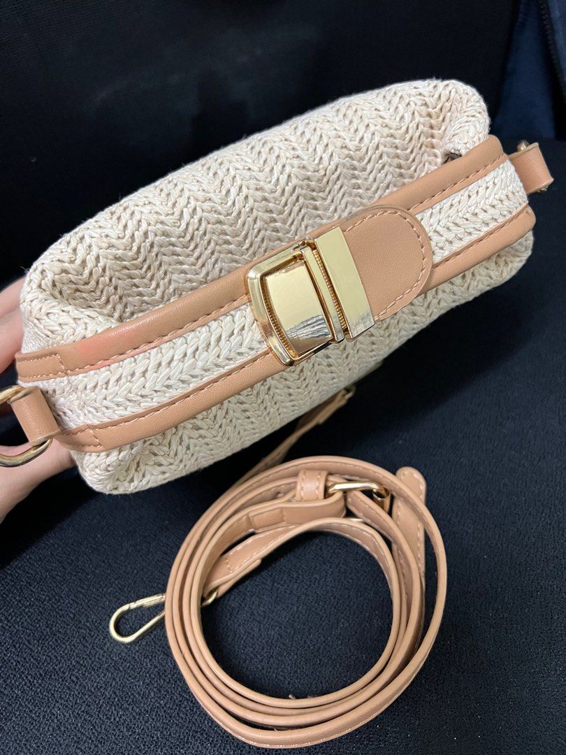 Rattan belt clearance bag