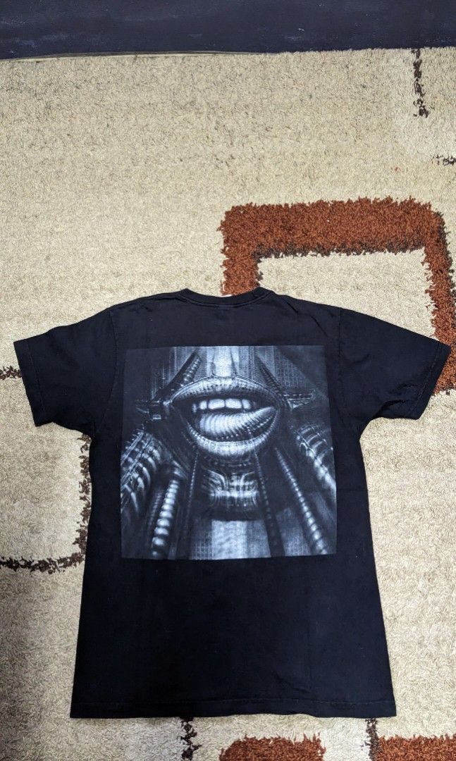 Supreme hr giger top tee