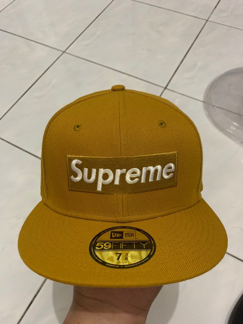 Supreme x New Era Champions Box Logo Hat