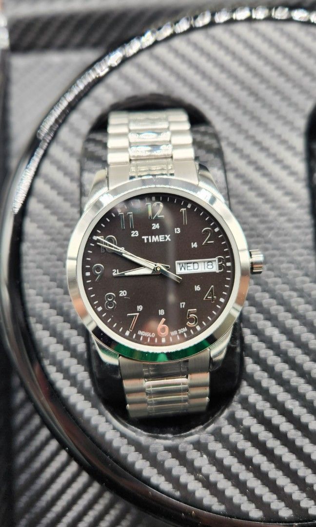 Timex Indiglo South Street 24 Hour Stainless Men s Wristwatch T2M932