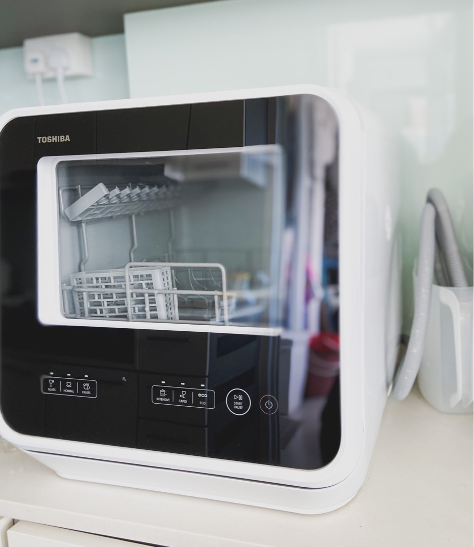 Toshiba counter top dishwasher (5l), TV & Home Appliances, Kitchen