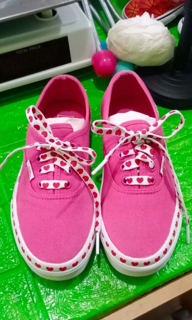 Vans love shop
