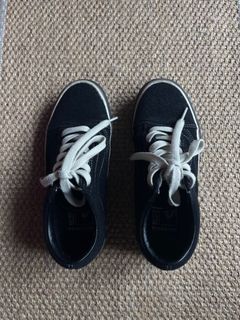 (Category: ) located in . Submitted by preloved.misstiny (Listing ID 1242962004, Image 1). Description: .