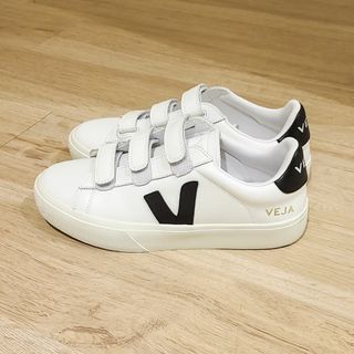 Veja Recife Chromefree Leather White Black Velcro Sneakers Women