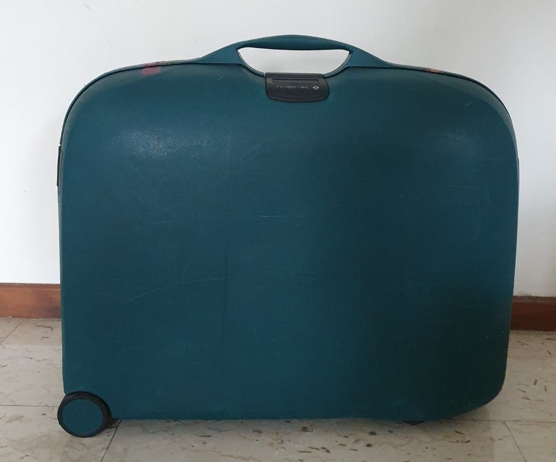 Samsonite clamshell luggage hotsell