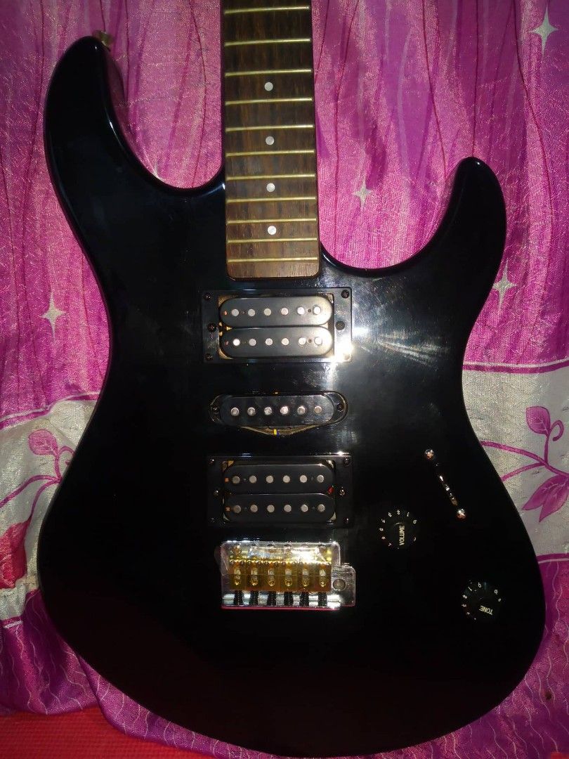Yamaha Erg121, Hobbies & Toys, Music & Media, Musical Instruments on ...
