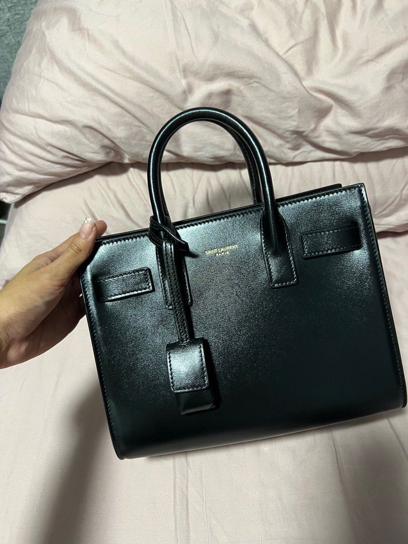 Classic sac de jour nano in smooth leather discount