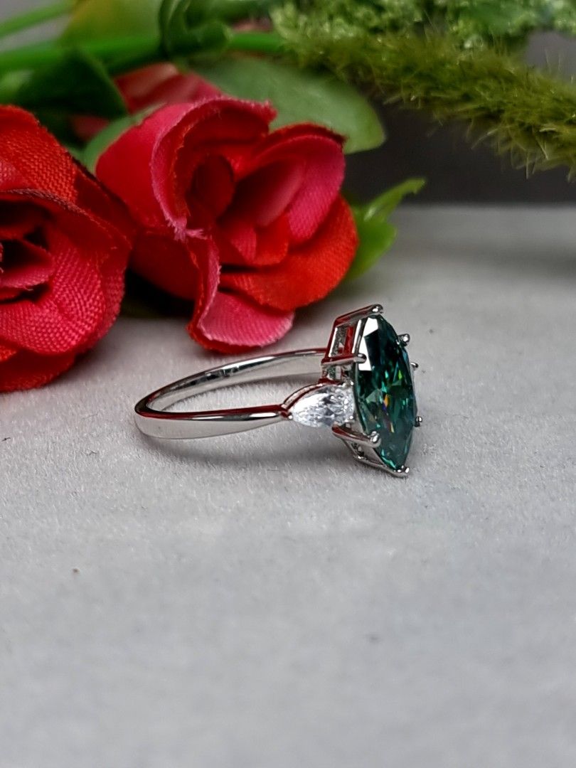 2.00ct Marquise Cut Vivid Green Moissanite Diamond Ring Women s