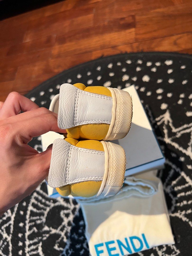 Fendi baby shoes shop