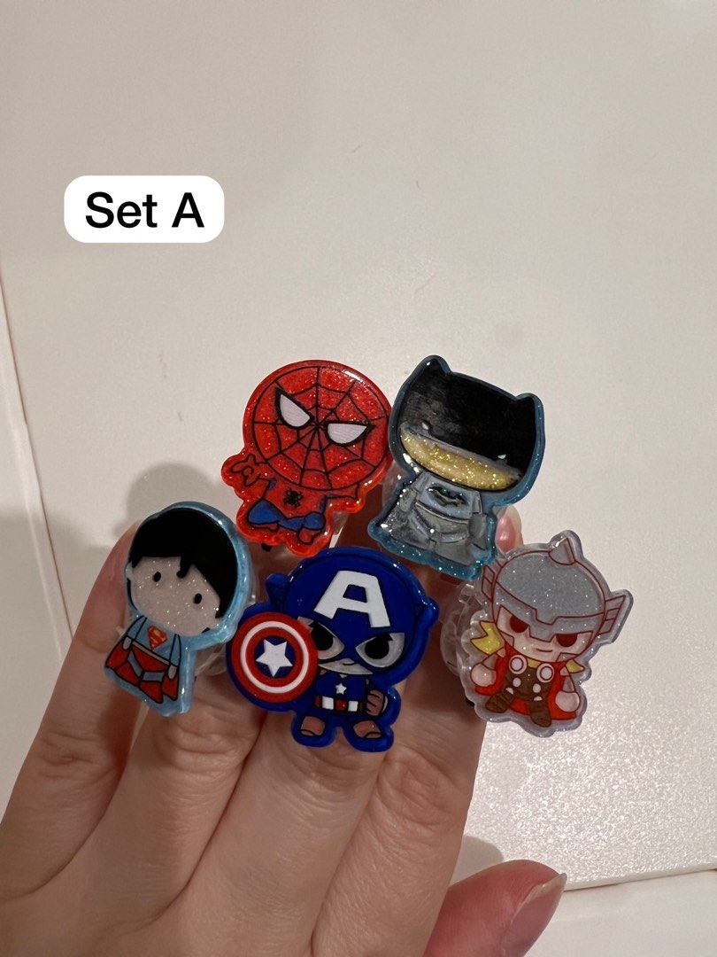 5 pcs SuperHero Luminous Kids rings boys toys flash gifts LED