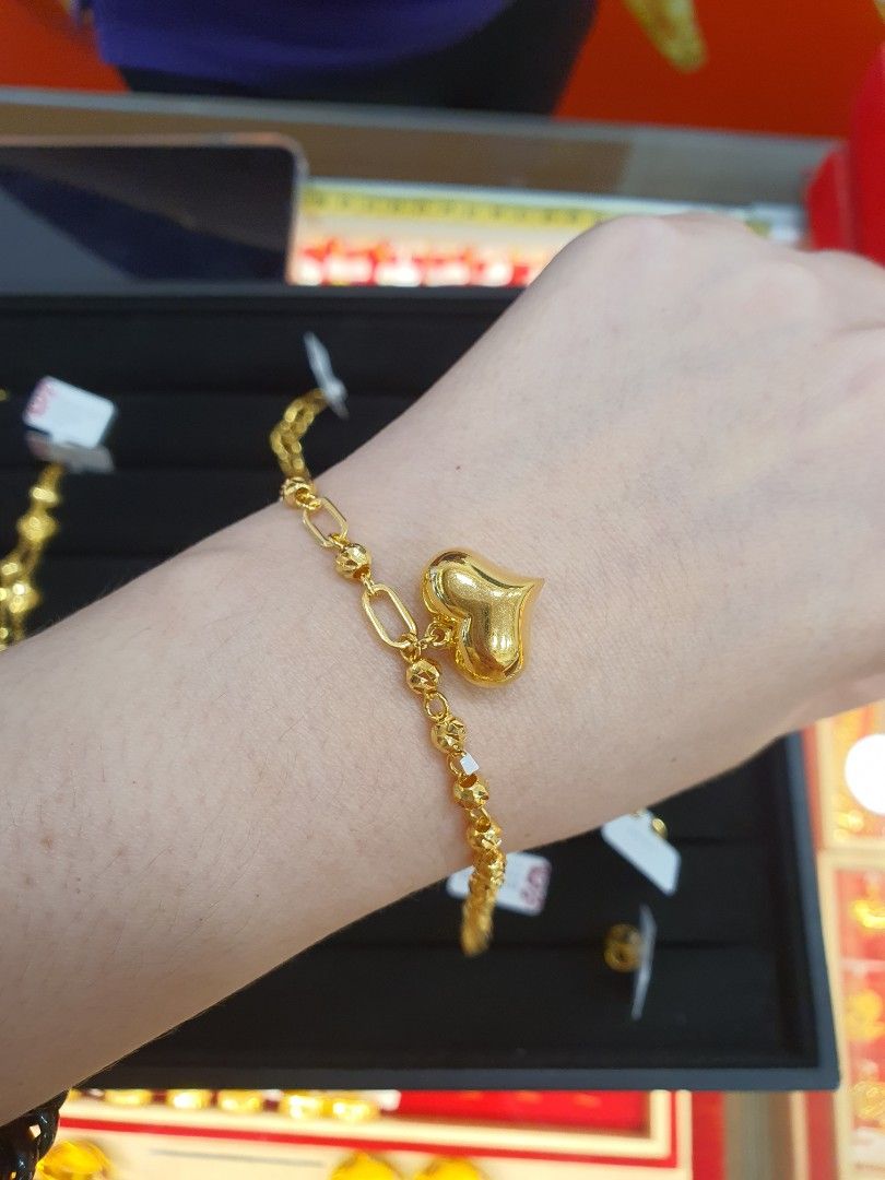 916 Gold Dangling Bracelet, Women's Fashion, Jewelry & Organisers, Bracelets  on Carousell