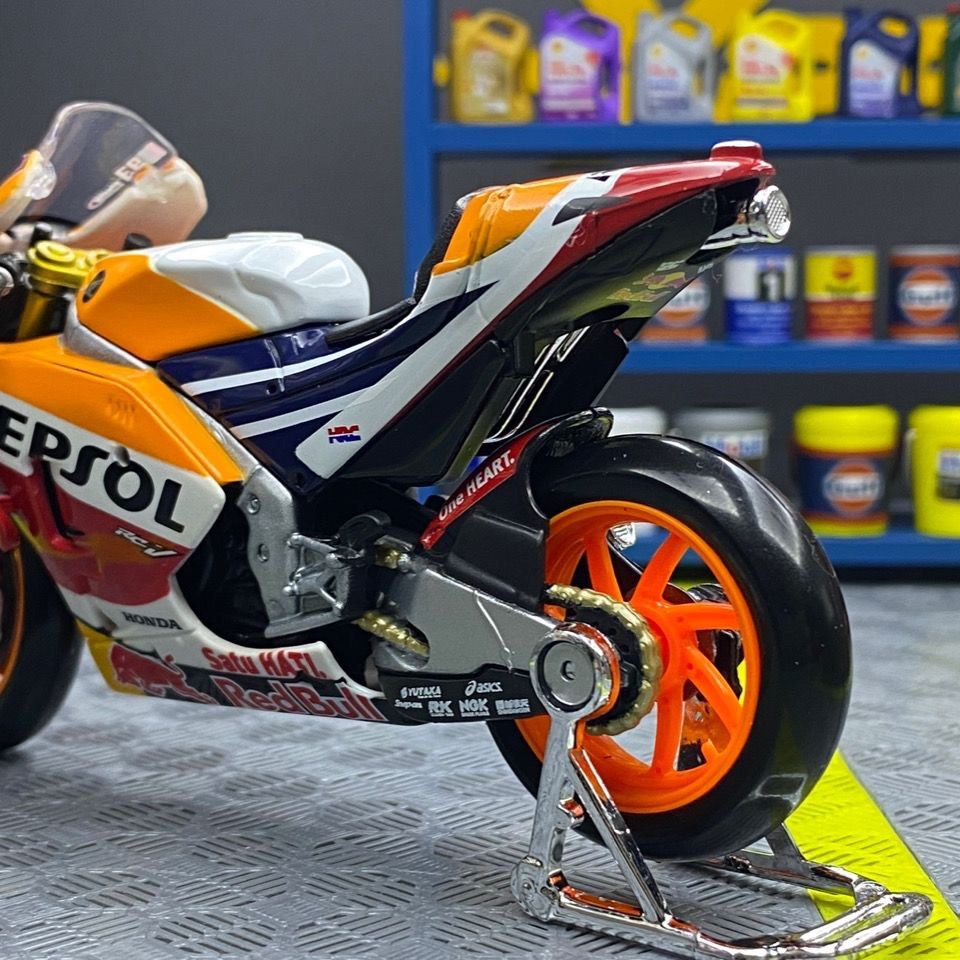 本田Honda Repsol RC213V 2018 MotoGP 93號【 比例1：18】, 電單車買賣