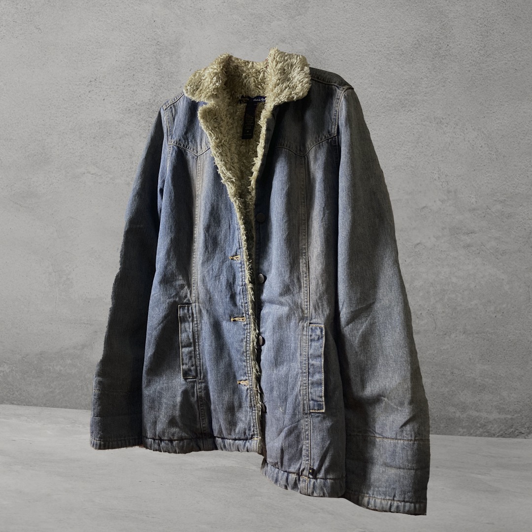 Abercrombie & Fitch Sherpa Lined Denim Jacket on Carousell