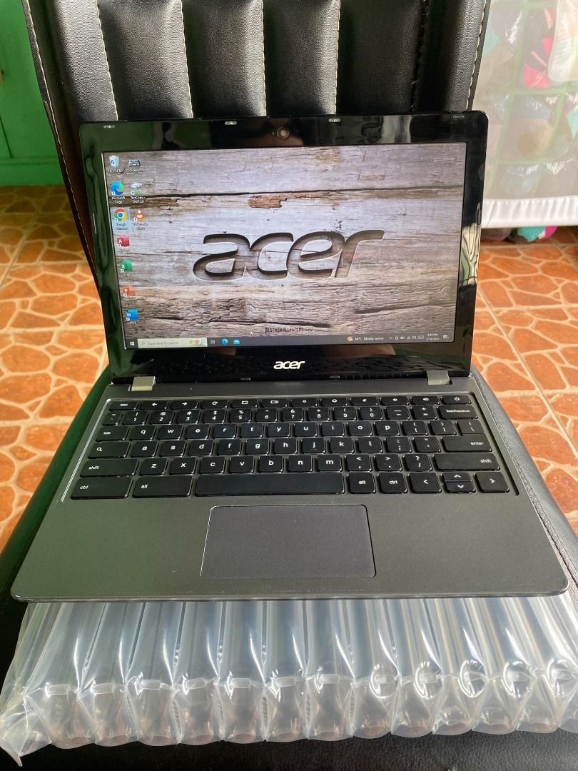 Acer C740 Chromebook Converted To Windows 10 Pro Laptop - 11.6in, 4GB RAM, 256GB SSD