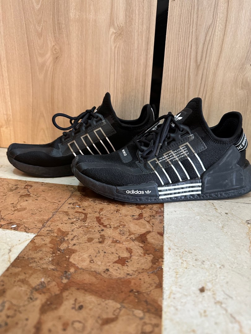 Chaussure adidas nmd hotsell r1 v2