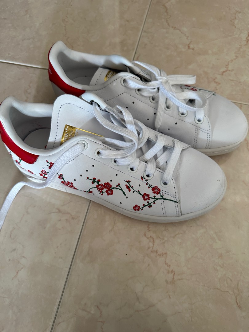Stan smith online adidas red flowers