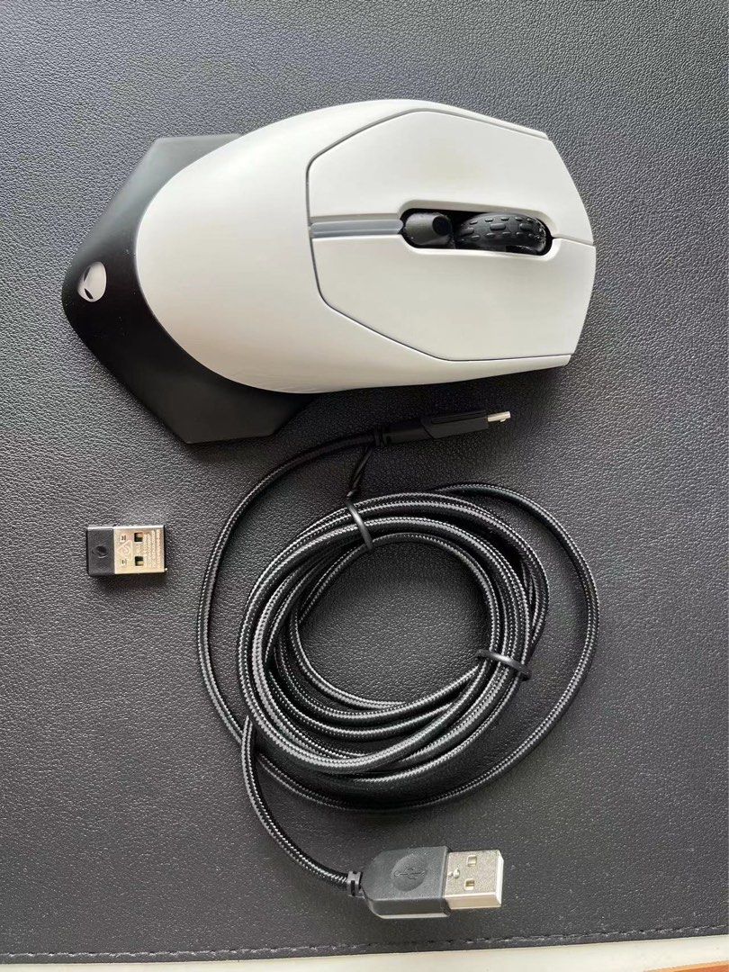 Alienware wired/wireless gaming mouse AW610M, Computers & Tech, Parts