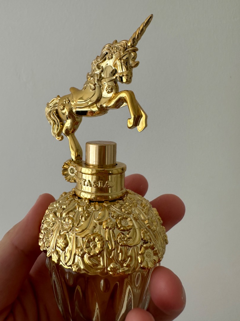 Anna sui authentic unicorn gold Fantasia Eau de Toilette perfume