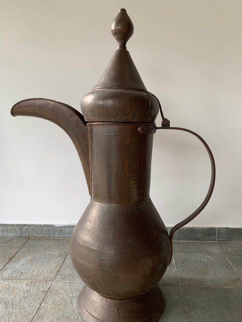 Antique Hammered Copper Teapot, Hobbies & Toys, Memorabilia