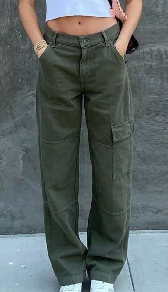 Army green cargo pants, Women's Fashion, Bottoms, Other Bottoms on Carousell