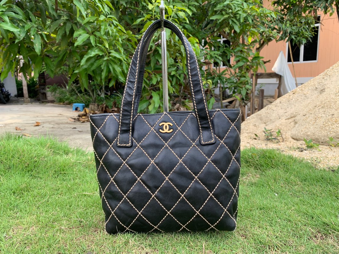Chanel Quilted Cc Ghw Wild Stitch Chain Shoulder Bag A14687 Calfskin Leather  Auction