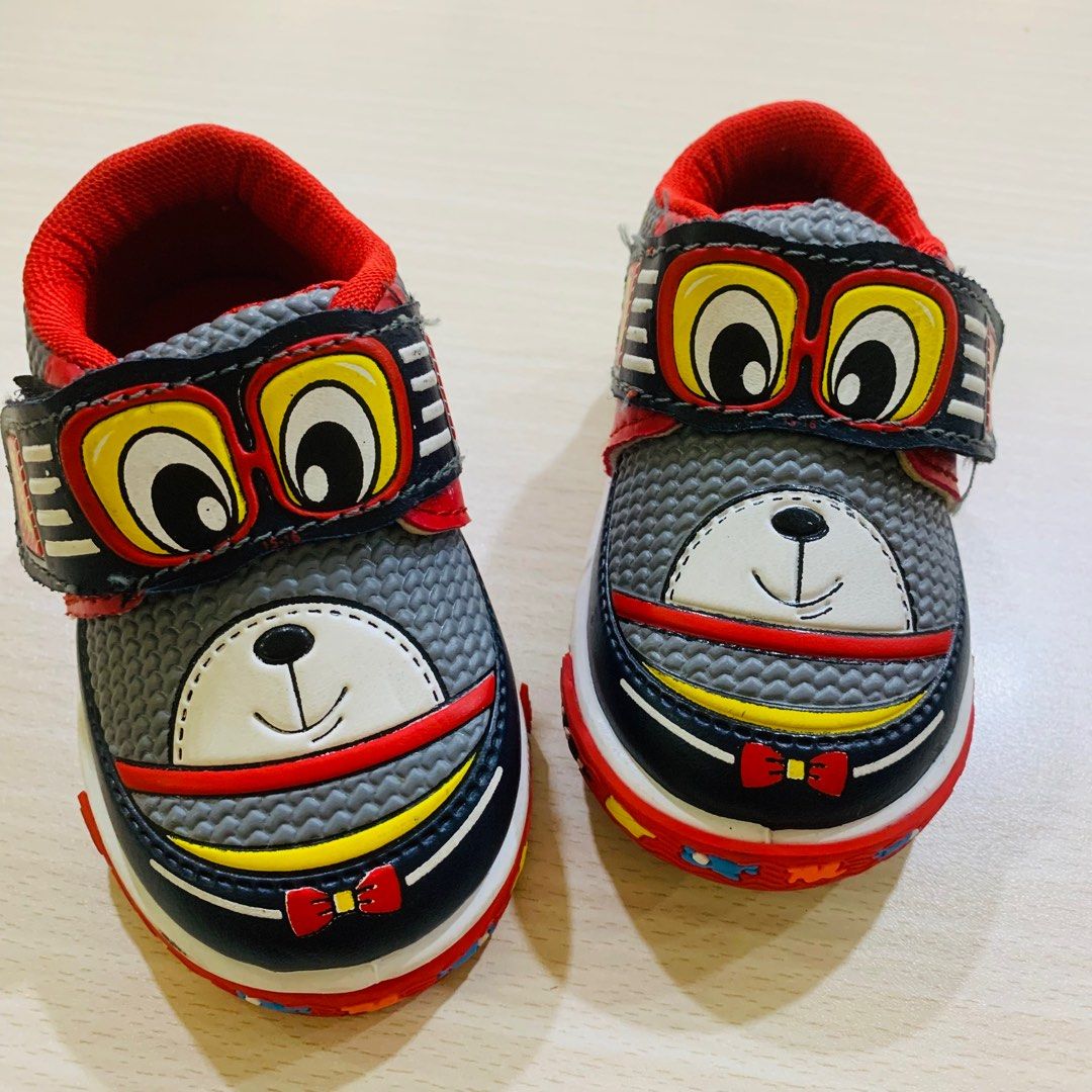 Size 2 hot sale baby shoes boy
