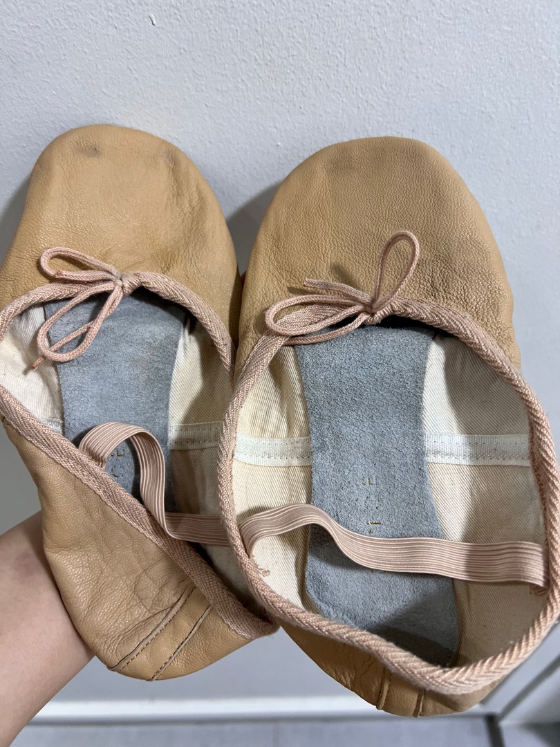 Childrens ballet top shoes near me