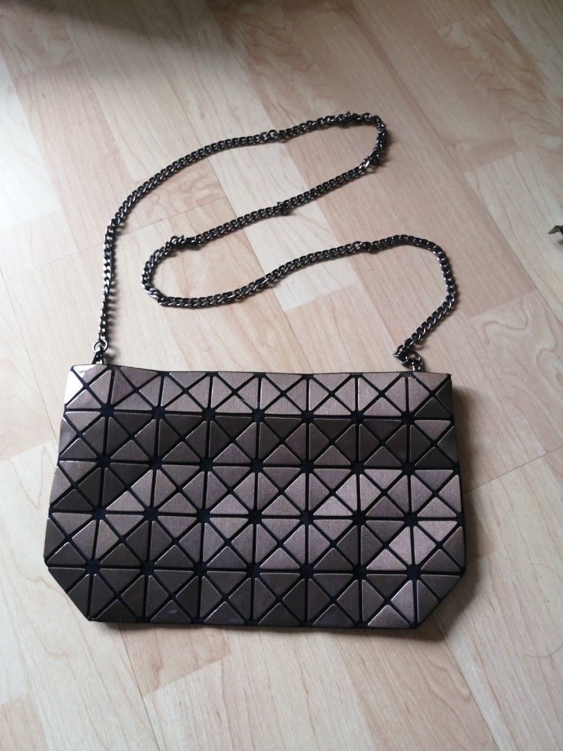 Issey miyake sling bag best sale