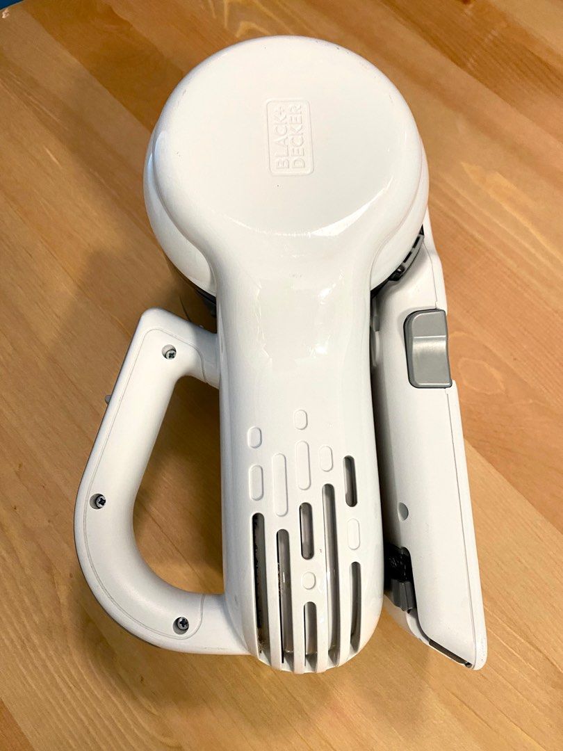 Black and decker 2025 dustbuster pivot 18v battery