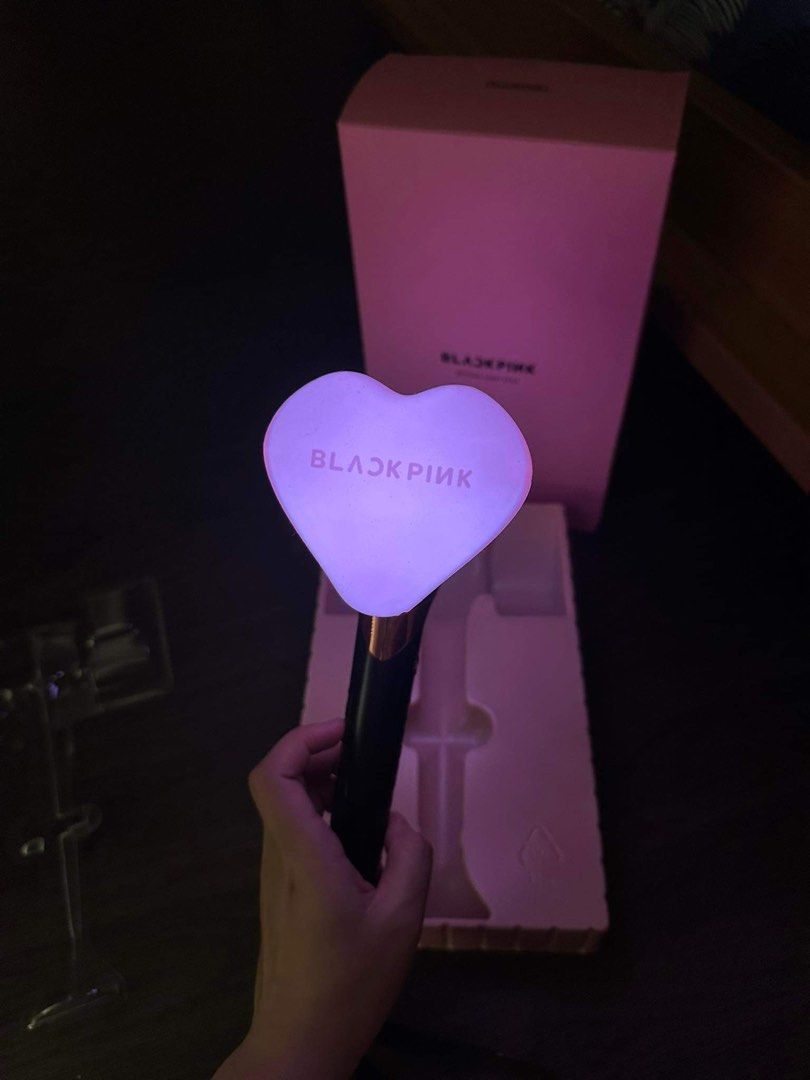 Blackpink Official Lightstick v1, Hobbies & Toys, Memorabilia ...
