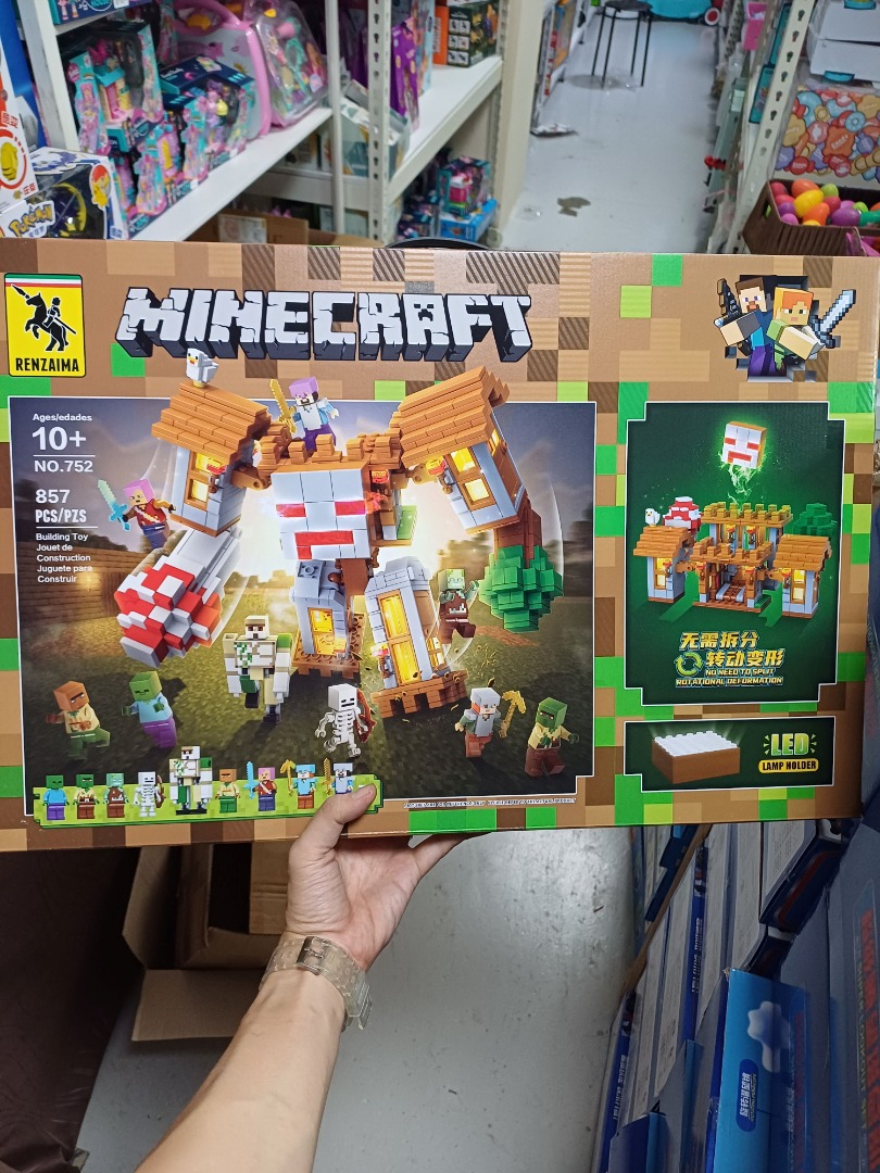 BRAND NEW- 850+ pcs Minecraft Block Set - Can transform - Lego ...