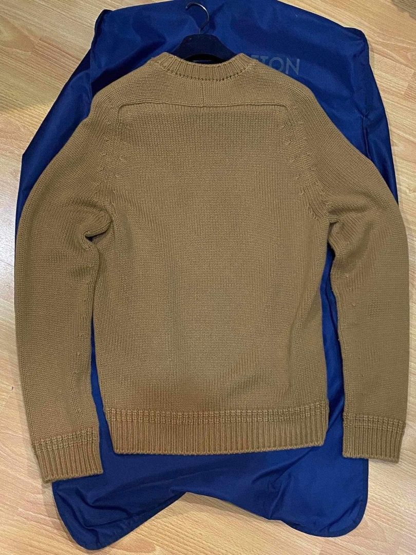 LV Long Sleeves Duck Knitted Sweater, Luxury, Apparel on Carousell