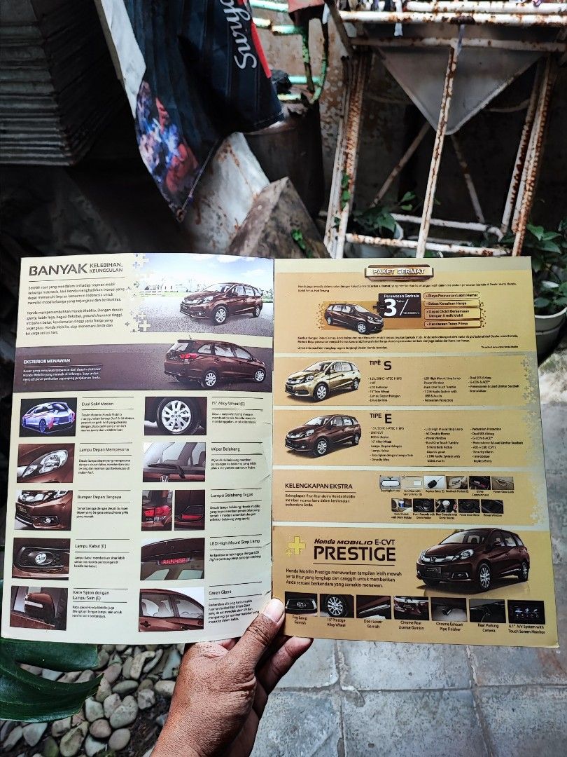 Brosur Leaflet Katalog Official Honda Mobilio, Buku & Alat Tulis