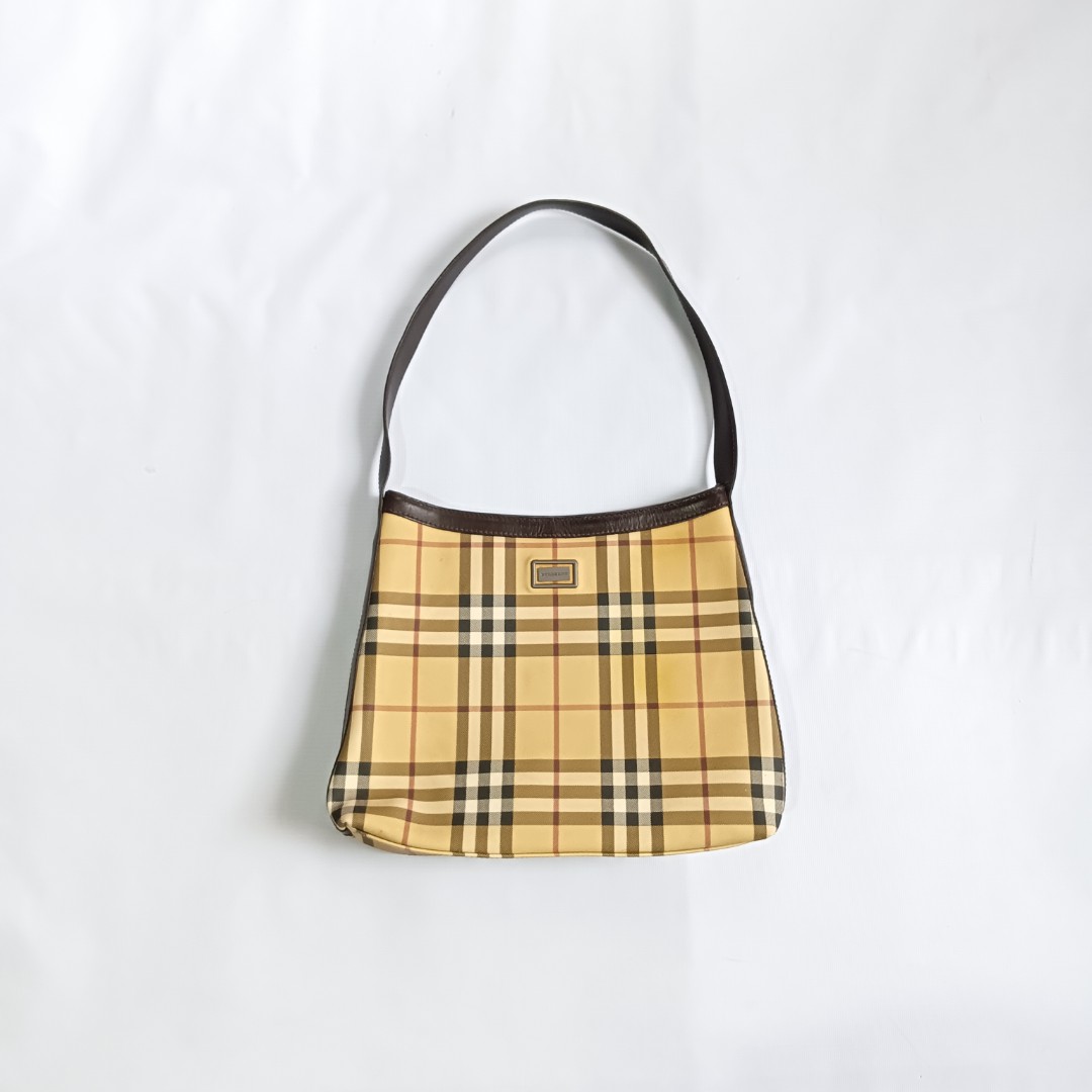 Burberry Nova Check Small Pochette Bag in PVC Leather, Luxury, Bags &  Wallets on Carousell