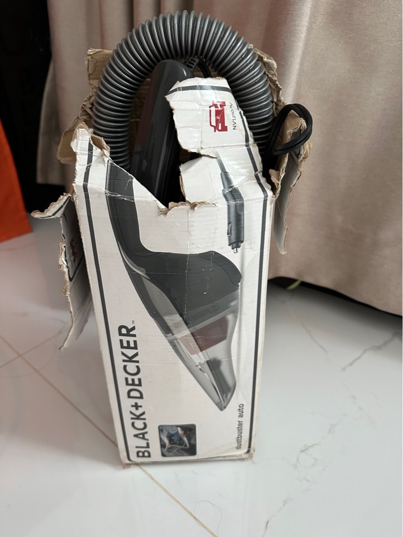 https://media.karousell.com/media/photos/products/2023/7/15/car_vacuum_1689418467_08c1f610.jpg